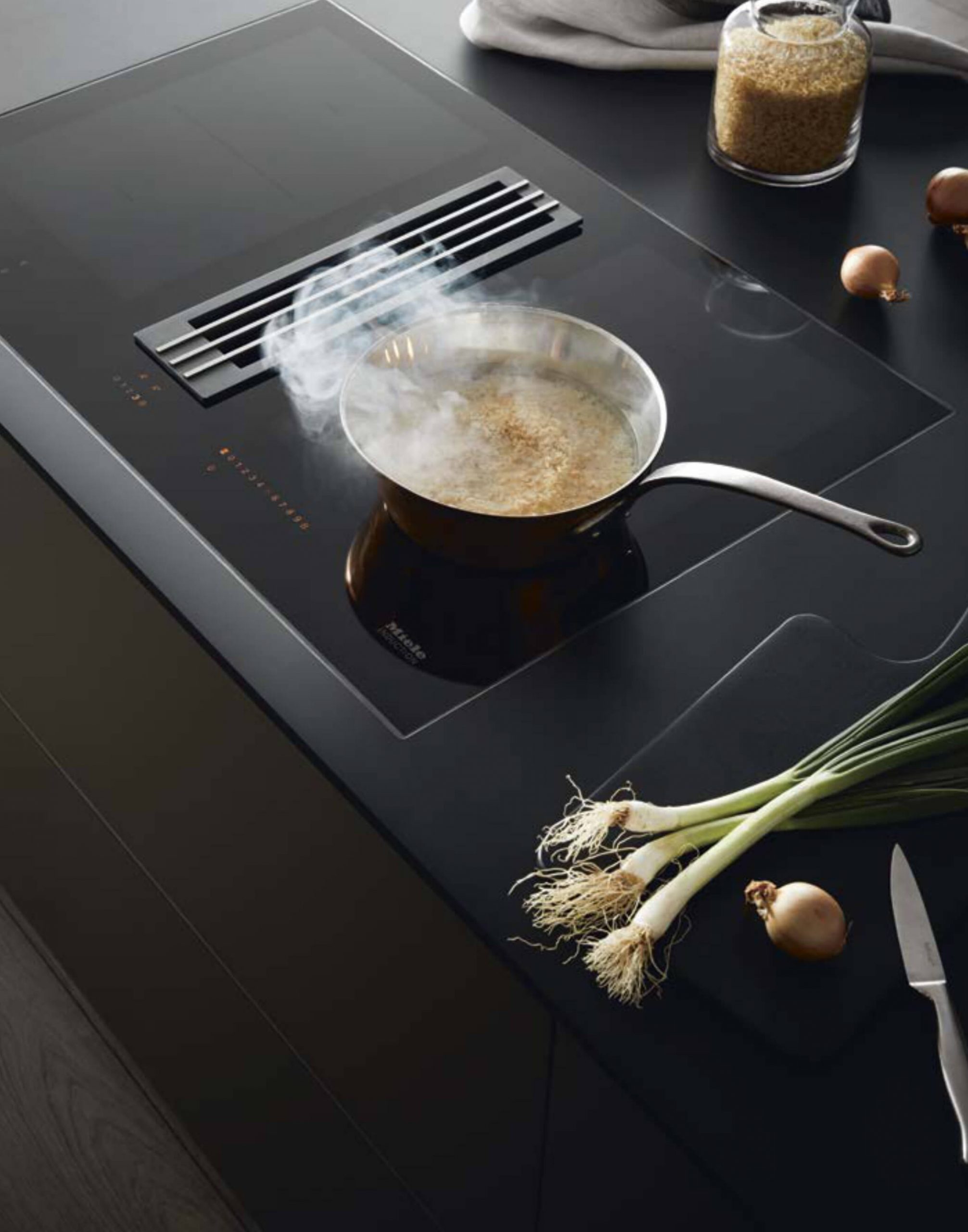 Induction Hob with Downdraft