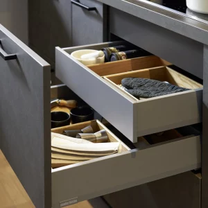 Internal kitchen drawers under hob